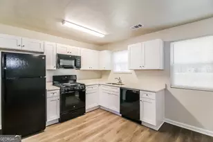 1188 Mill Lake Cir, Stone Mountain, GA 30088 - Photo 7