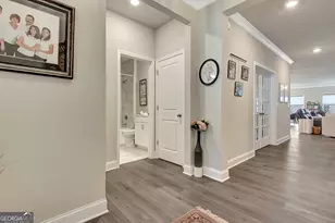 510 Timberbrook Dr, Sharpsburg, GA 30277 - Photo 5