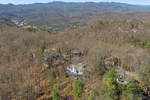 137 Pleasant Mountain Dr, Sky Valley, GA 30537 - Photo 5