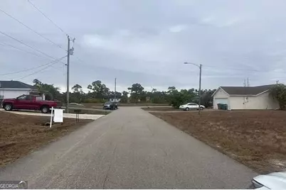 3021 NE 2nd Avenue, Cape Coral, FL 33909 - Photo 5