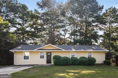 619 Lakeridge Circle SE, Conyers, GA 30094 - Photo 1