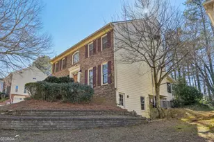 241 Sarah Ln, Lawrenceville, GA 30046 - Photo 3