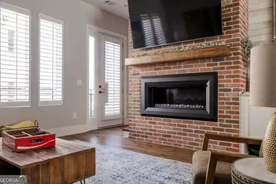 1298 Chelsea Circle NW, Atlanta, GA 30318 - Photo 3