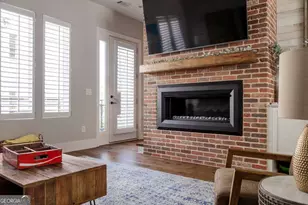 1298 Chelsea Cir NW, Atlanta, GA 30318 - Photo 3