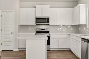 834 Trillium Dr, Locust Grove, GA 30248 - Photo 15