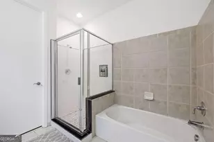 711 Cosmopolitan Dr NE, Atlanta, GA 30324 - Photo 11