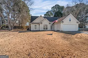 64 Dogwood Lakes Dr, Hampton, GA 30228 - Photo 3