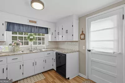 120 Carter Street, Jesup, GA 31545 - Photo 9