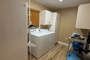 687 Harper St, Jesup, GA 31546 - Photo 3