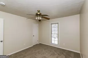 1070 Salisbury Trail, Riverdale, GA 30296 - Photo 11