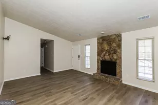 1070 Salisbury Trail, Riverdale, GA 30296 - Photo 3