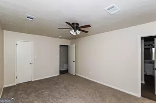 1070 Salisbury Trail, Riverdale, GA 30296 - Photo 9