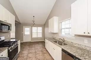 425 Buffington Dr, Union City, GA 30291 - Photo 7