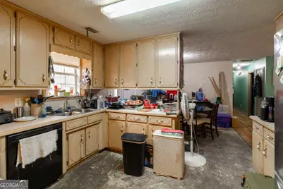 2000 Bullock Trail, Loganville, GA 30052 - Photo 15