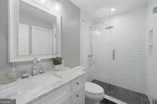 9330 Martins Lake Dr, Roswell, GA 30076 - Photo 19