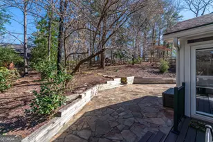 9330 Martins Lake Dr, Roswell, GA 30076 - Photo 25