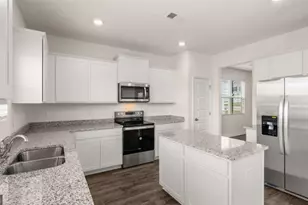 829 Trillium Dr, Locust Grove, GA 30248 - Photo 11