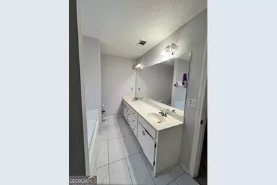 1004 Crown River Parkway, McDonough, GA 30252 - Photo 11