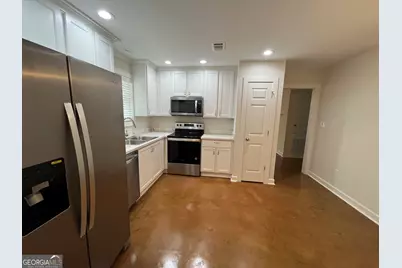 1112 Third Street #B, Perry, GA 31069 - Photo 3