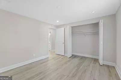 5268 Kinsdale Lane, Stone Mountain, GA 30088 - Photo 19