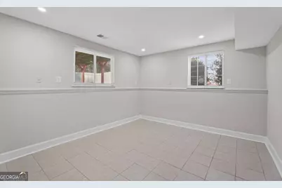 5268 Kinsdale Lane, Stone Mountain, GA 30088 - Photo 25