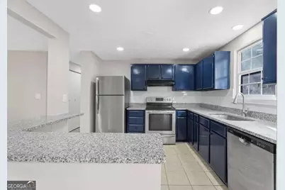 5268 Kinsdale Lane, Stone Mountain, GA 30088 - Photo 11