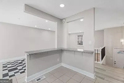 5268 Kinsdale Lane, Stone Mountain, GA 30088 - Photo 15