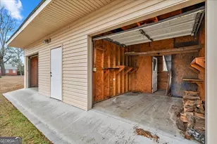 308 Rosewood Dr, Dublin, GA 31021 - Photo 41