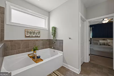 22 E Field Street, Newnan, GA 30263 - Photo 35