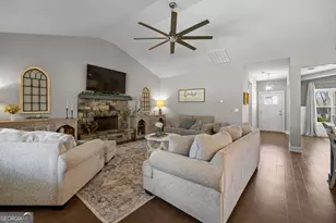 22 E Field St, Newnan, GA 30263 - Photo 21
