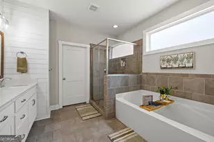 22 E Field St, Newnan, GA 30263 - Photo 33