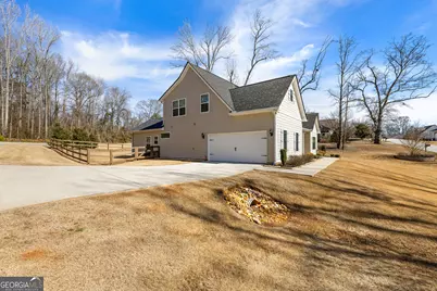 22 E Field Street, Newnan, GA 30263 - Photo 3