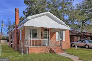 1114 E 59th St, Savannah, GA 31404 - Photo 3