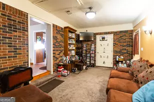 338 Boxwood St, Social Circle, GA 30025 - Photo 9