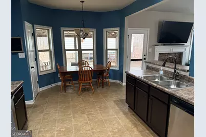 301 Hickory Hills Drive, Newnan, GA 30263 - Photo 3