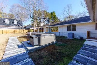 7330 Hunters Branch Drive NE, Atlanta, GA 30328 - Photo 39