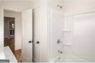 315 Strickland Avenue, Blackshear, GA 31516 - Photo 33