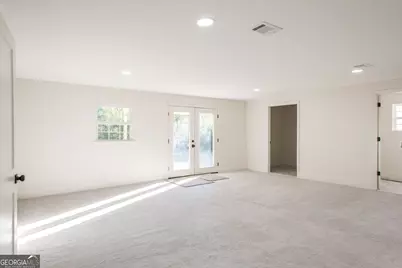 315 Strickland Avenue, Blackshear, GA 31516 - Photo 17