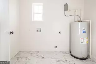 315 Strickland Ave, Blackshear, GA 31516 - Photo 21