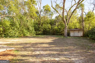315 Strickland Avenue, Blackshear, GA 31516 - Photo 5