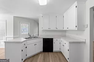 600 Longstreet Ln, Locust Grove, GA 30248 - Photo 5