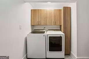 26304 Plantation Dr NE, Atlanta, GA 30324 - Photo 23