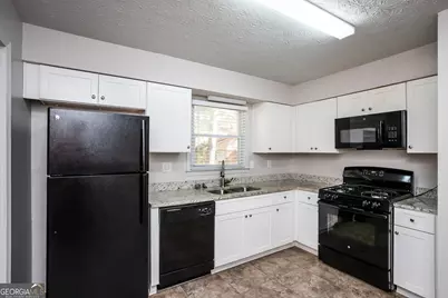 537 Plainville Drive, Atlanta, GA 30331 - Photo 5