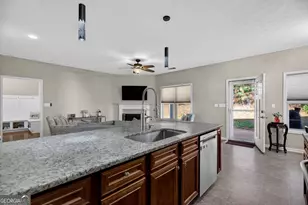 102 Beech Creek Dr, Lagrange, GA 30240 - Photo 11