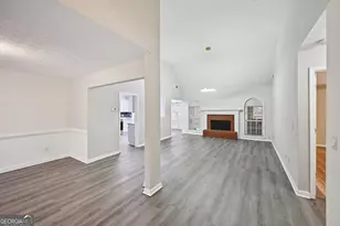 25 Castlehill Ct, Covington, GA 30016 - Photo 3