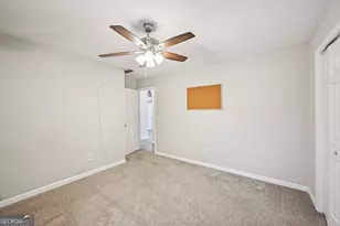 25 Castlehill Ct, Covington, GA 30016 - Photo 17