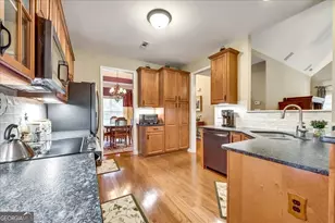 211 Willow Bend Way, Senoia, GA 30276 - Photo 11