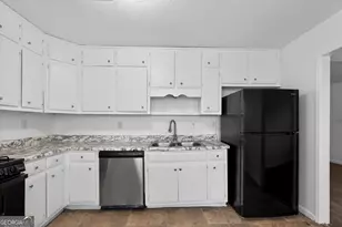 6388 Eastbriar Dr, Lithonia, GA 30058 - Photo 13