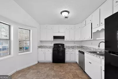 6388 Eastbriar Drive, Lithonia, GA 30058 - Photo 17