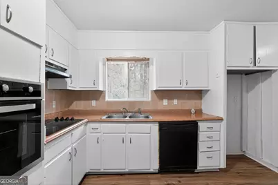 5700 Deerfield Trail, Atlanta, GA 30349 - Photo 21